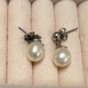 Elegant Pearl Drop Earrings